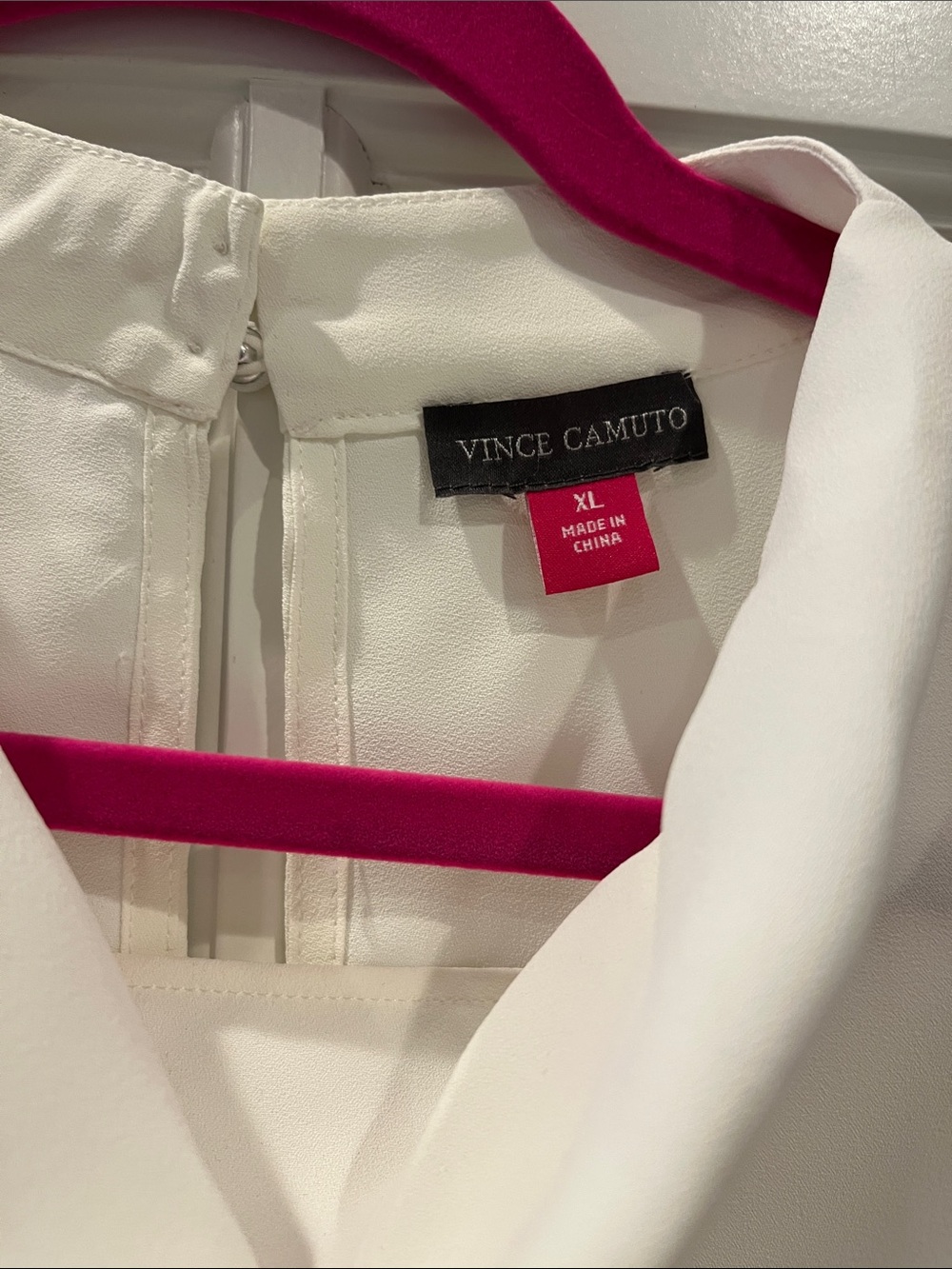 Vince Camuto White Cowl Neck Sleeveless top with Black Trim-perfect work outfit! - Picture 3 of 7